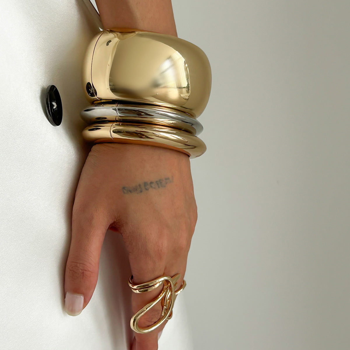 Exaggerated Irregular Metal Cuff Bracelet Set