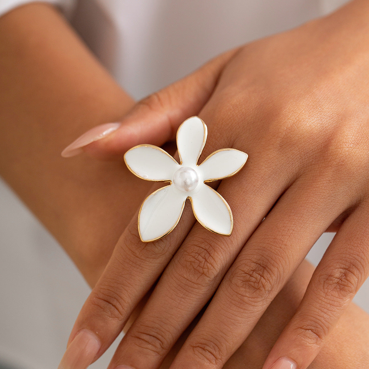 Exaggerated Floral Metal Open Ring With Dripping Oil Design