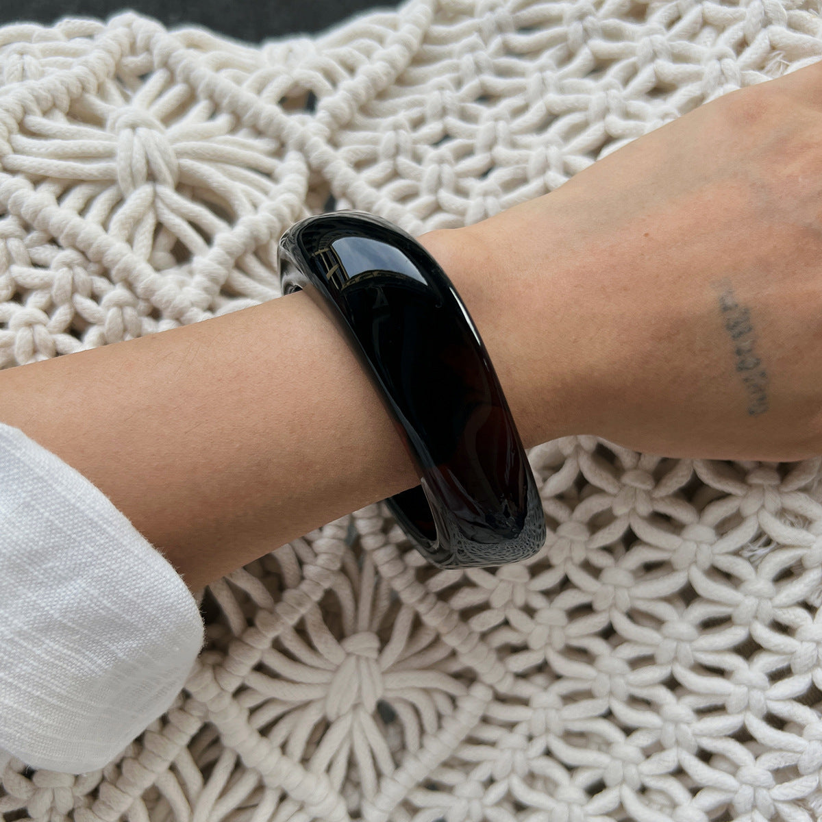 Vintage-Inspired Translucent Acrylic Geometric Bracelet