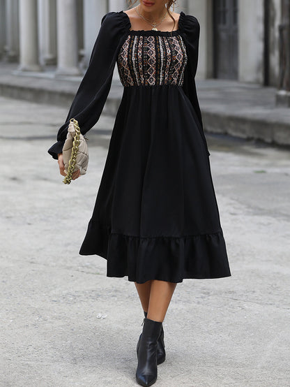 New Style Of Elegant Square Neck Design With A Sense Of Waist Closure Dress