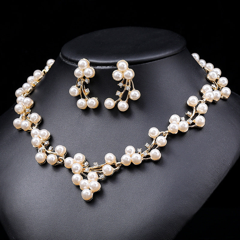 Trendy Pearl Necklace Jewelry Set for Women