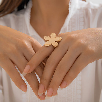 Exaggerated French Wrinkled Metal Ring Floral Design