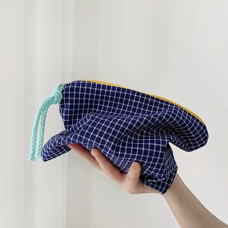 Classic Checkered Makeup Bag Portable Travel Organizer