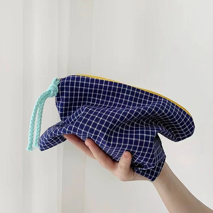Classic Checkered Makeup Bag Portable Travel Organizer