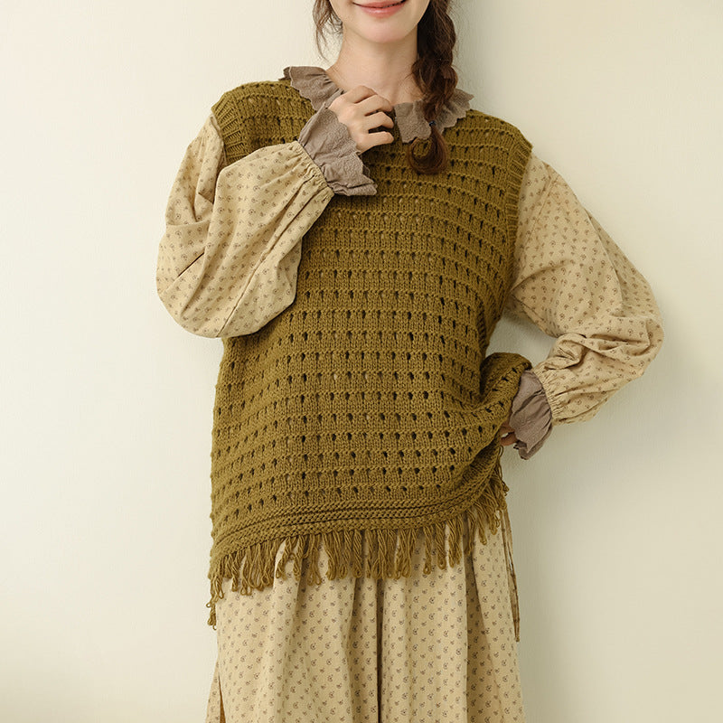Retro Artsy Women's Knitted Vest with Hollow Out and Fringe Details