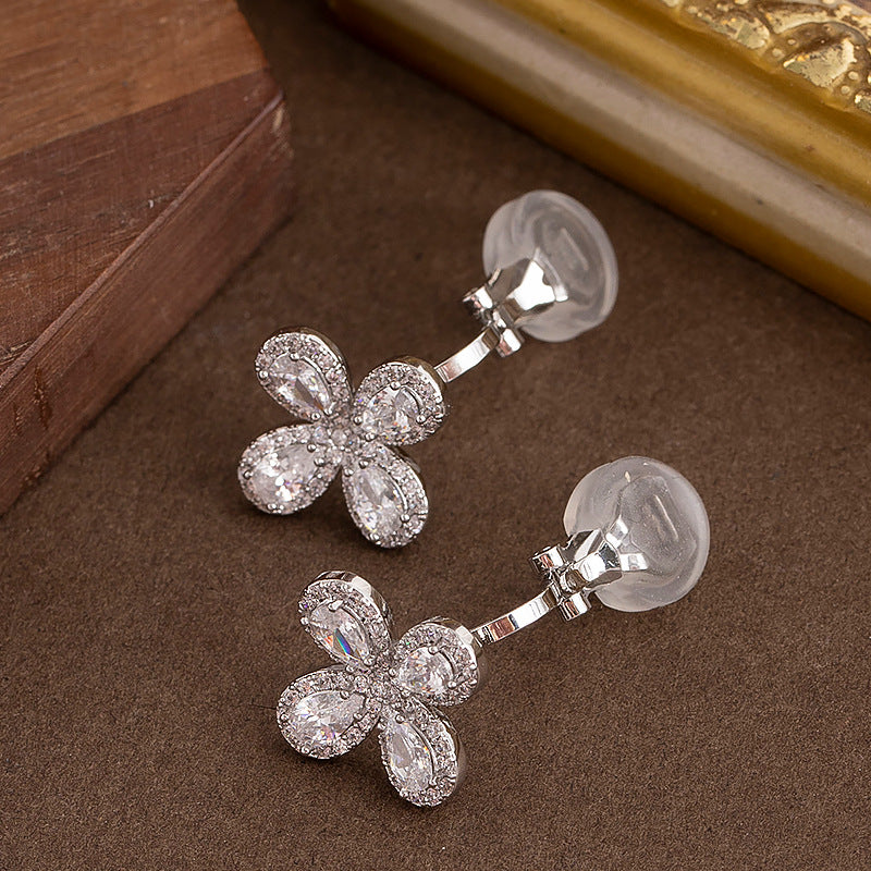 Cute Elegant Zirconia Clover Clip-On Earrings For Women