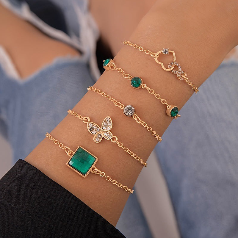 Heart-Shaped Emerald Gemstone Bracelet Set With Rhinestones