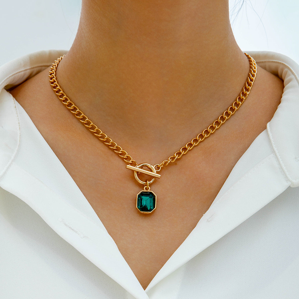 Fashionable Vintage Green Drop Pendant Layered Y-Necklace