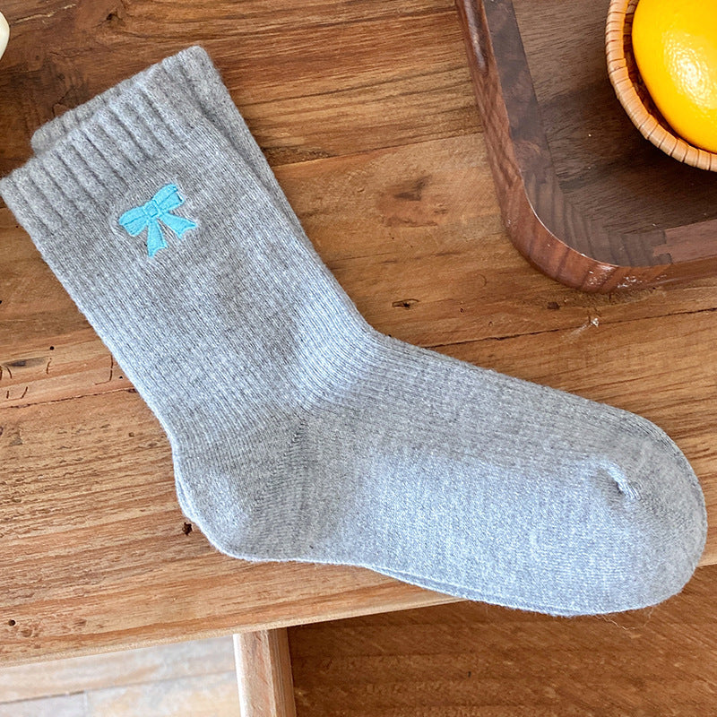 Bow Embroidery Solid Color Cotton Crew Socks