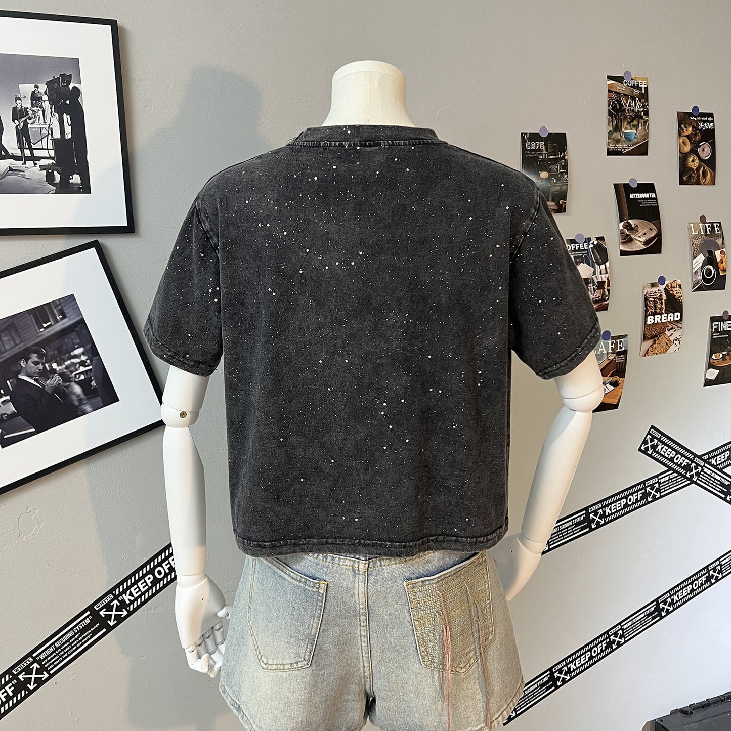 Teesher - Cropped Black Star &amp; Letter Print T-Shirt