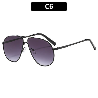 Trendy Unisex Retro Oversized Sunglasses with Geometric Design