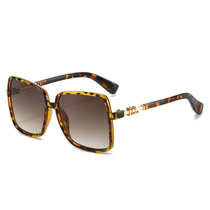 Trendy Oversized Fashion Sunglasses with Colorful Lens