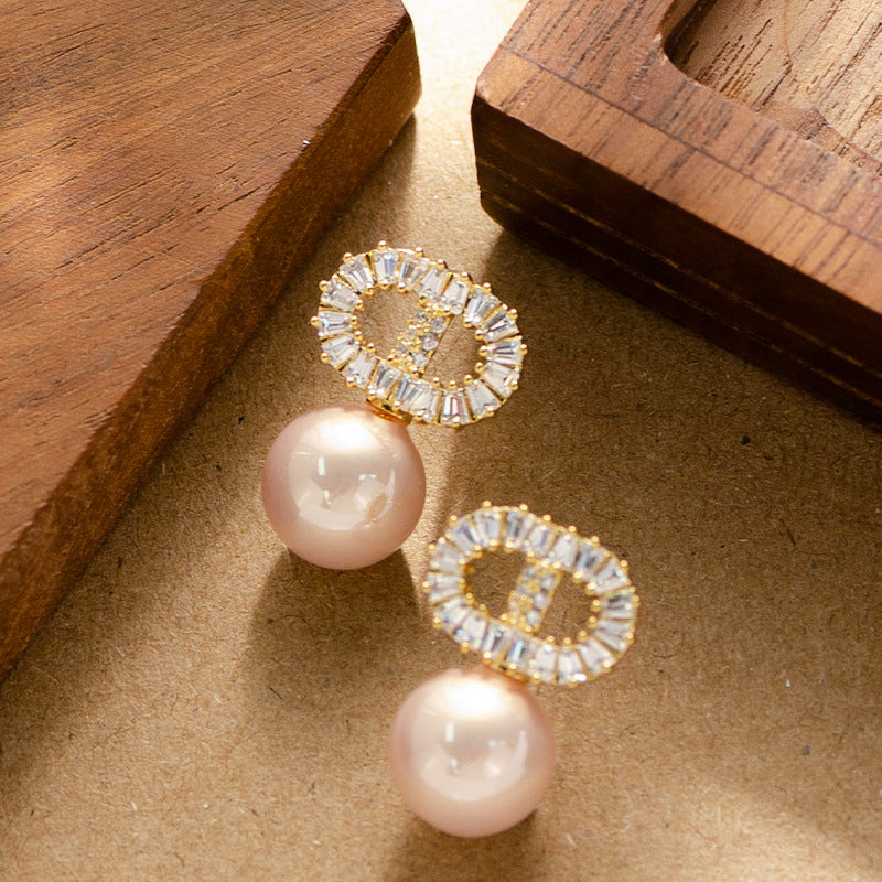 Elegant Cd Letter Pearl Stud Earrings With Rhinestones