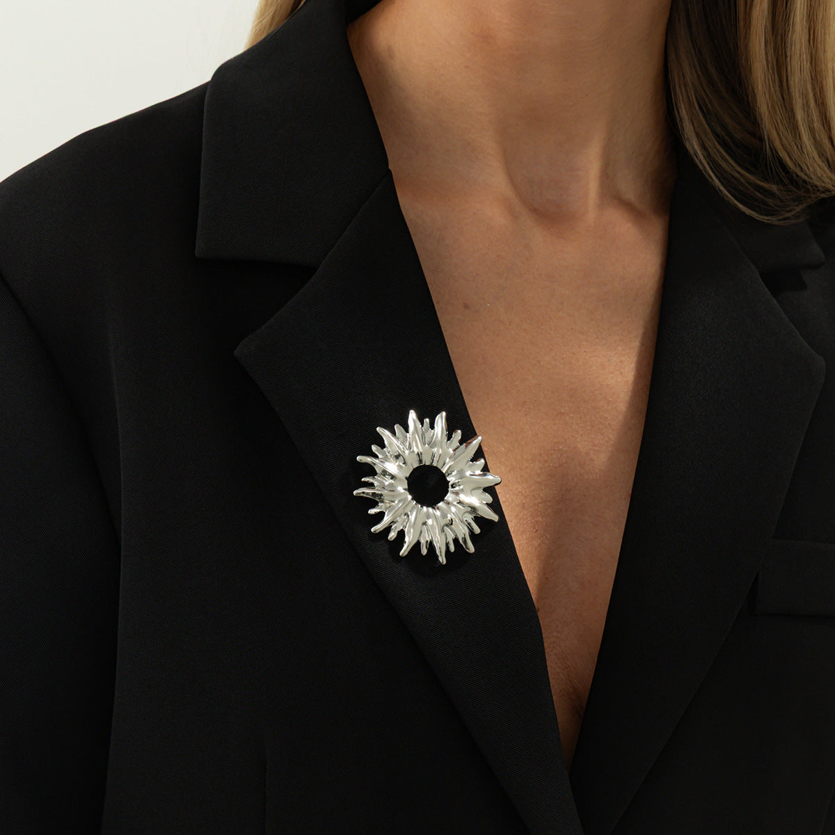 Exaggerated Irregular Metal Pleated Brooch Trendy Fashion Jacket Pin