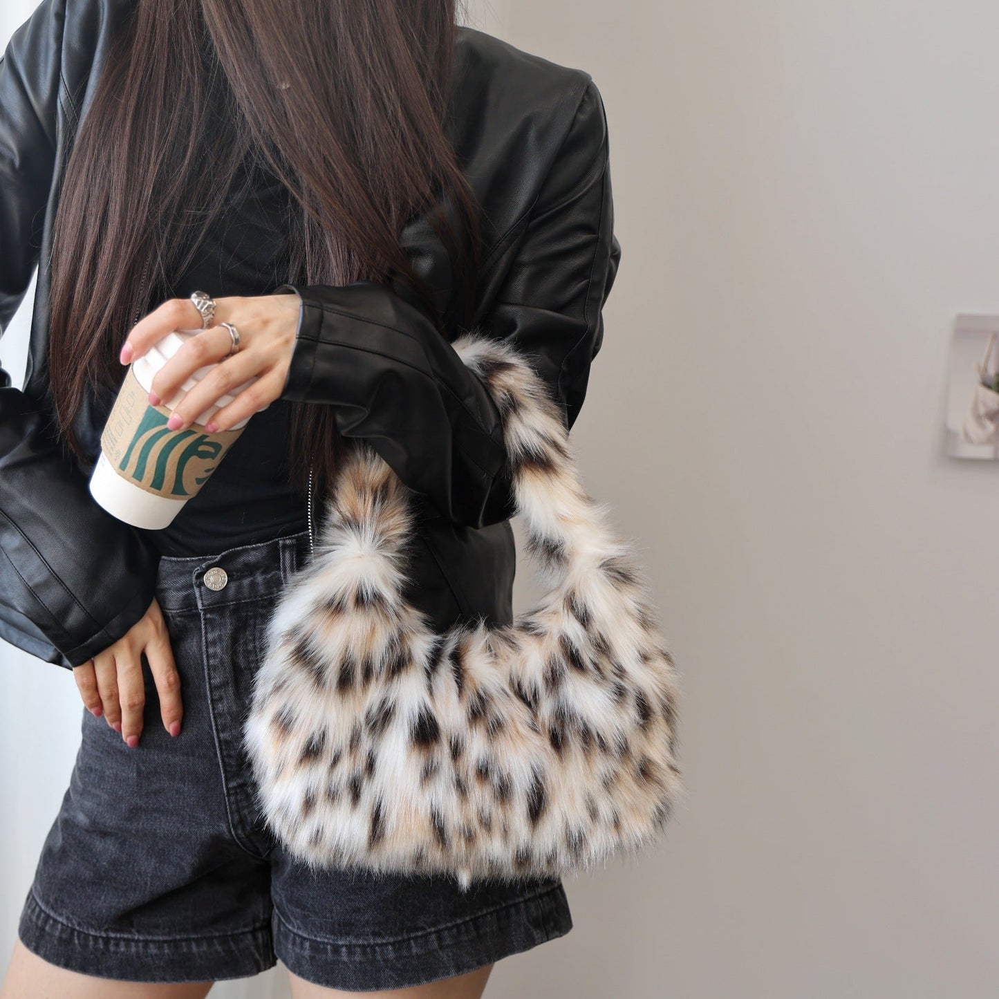 Winter Leopard Print Fluffy Underarm Handbag