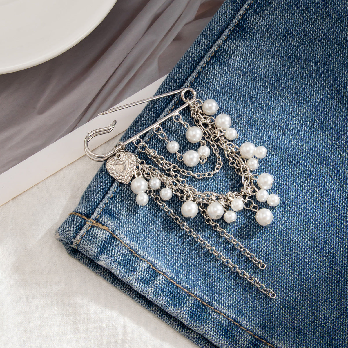 Trendy Faux Pearl Tassel Ankle Bracelet Decorative Brooch