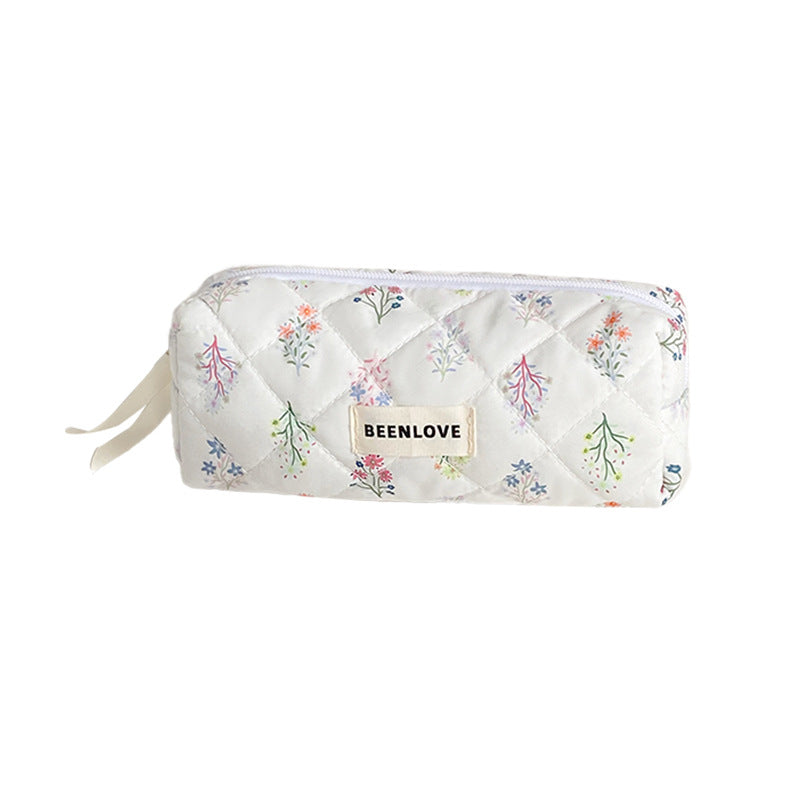 Simple Flower Print Quilted Portable Makeup Bag
