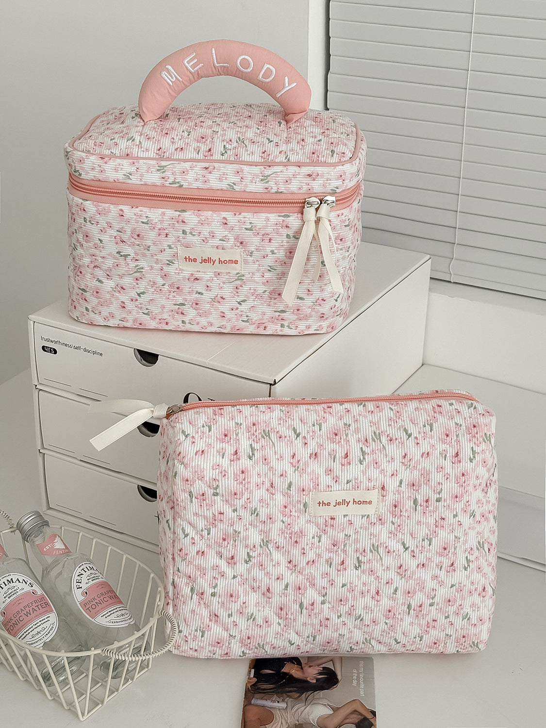 Flower Pattern Velvet Makeup Bag Cute Portable Travel Case