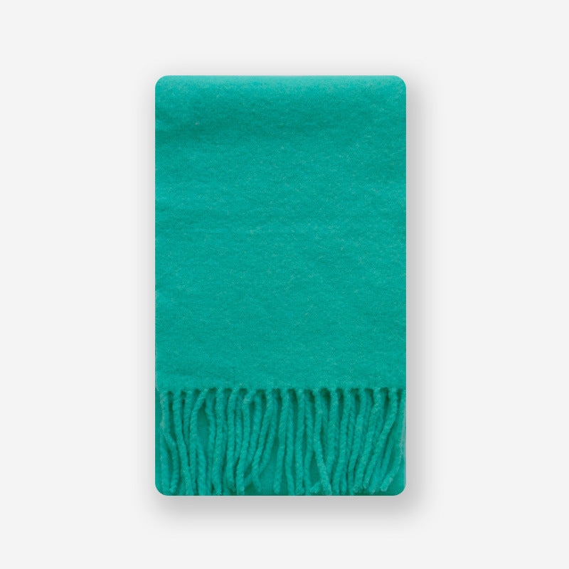 Vintage-Inspired Green Wool Scarf Cozy Soft Chunky Knit