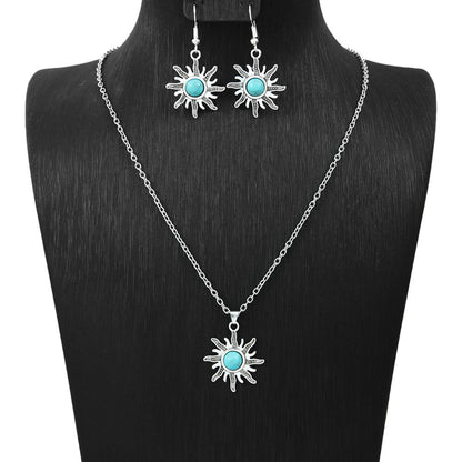 Turquoise Vintage Style Earrings Necklace Set
