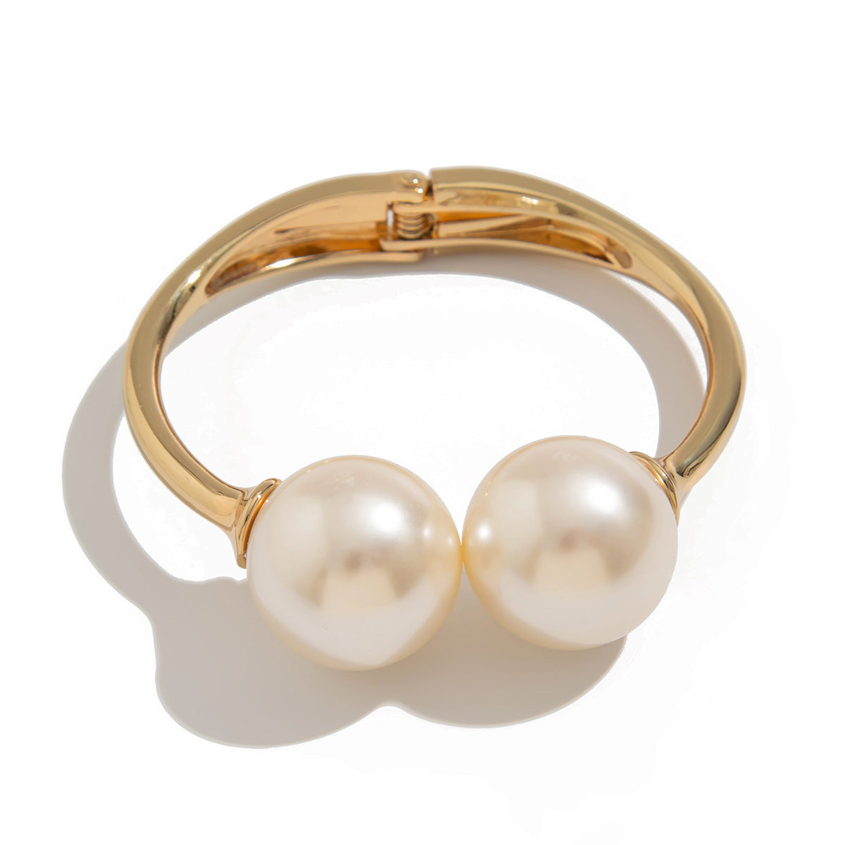 Exaggerated Large Pearl Open Cuff Bracelet Metallic Water Drop Spring Buckle Handband