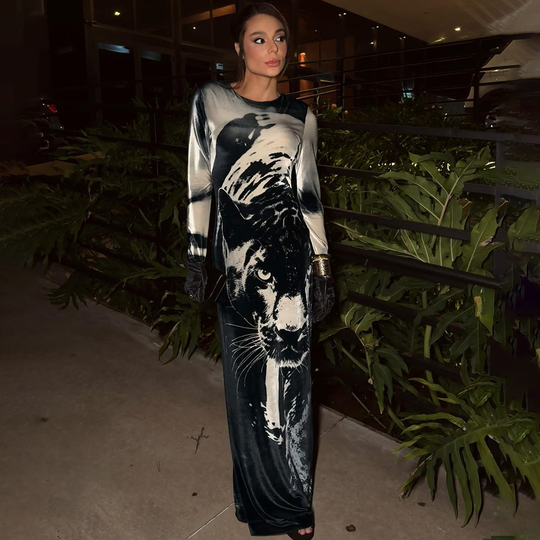 Elegant High-Waisted Bodycon Dress With Animal Print