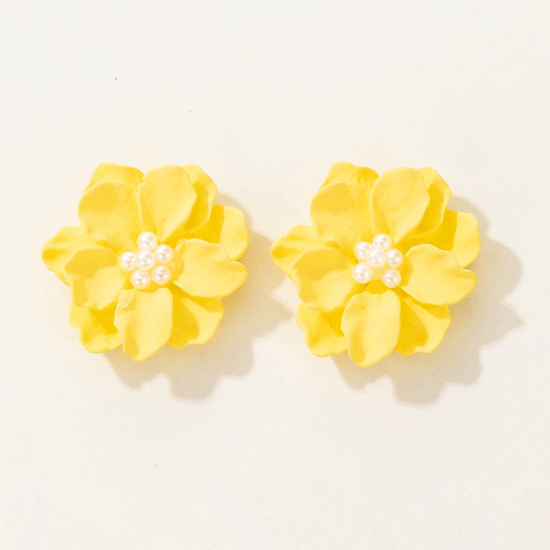 Chic Floral Pearl Earrings Stylish Alloy Flower Studs