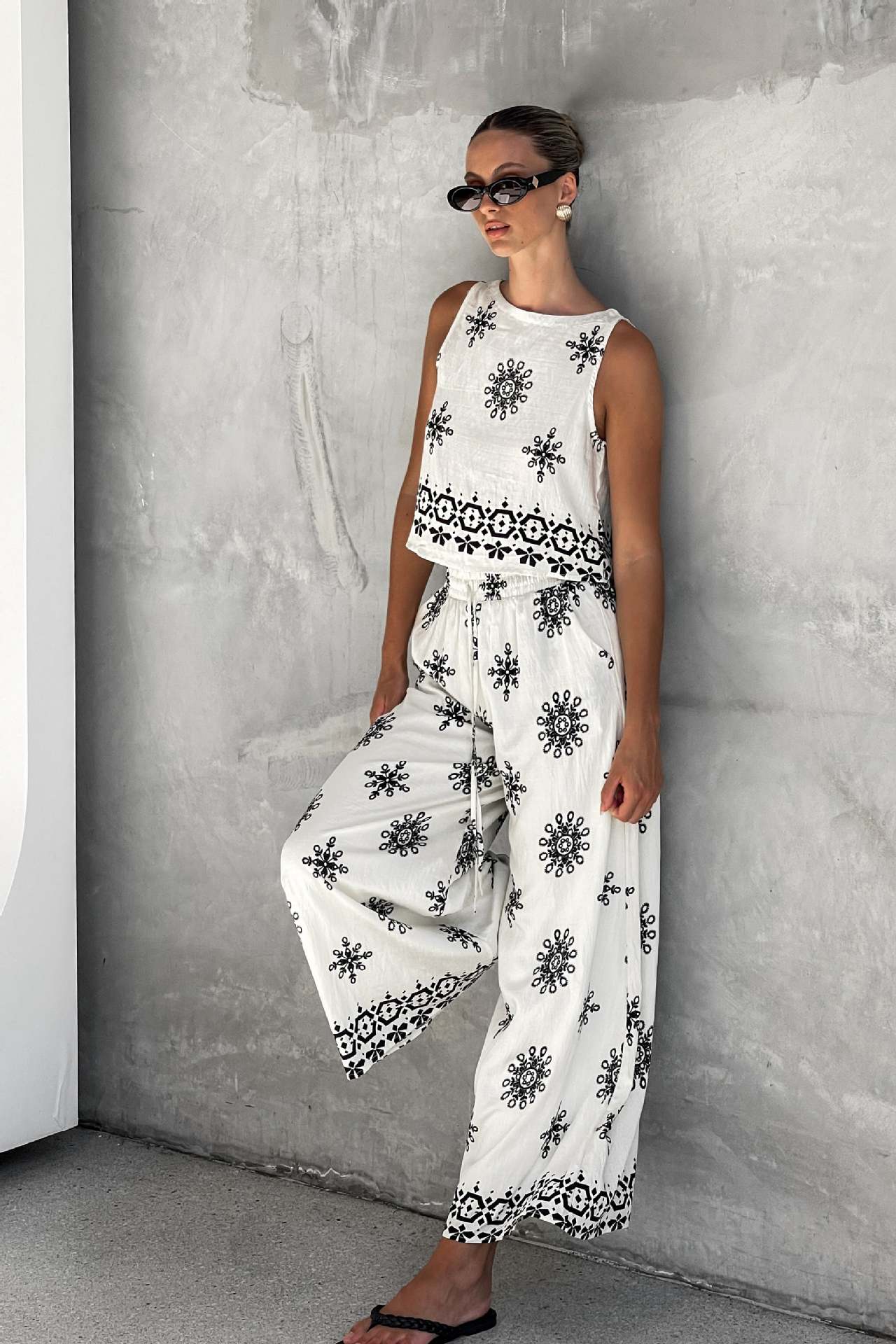 Elegant Floral Linen Waistcoat & Wide-Leg Trousers Set