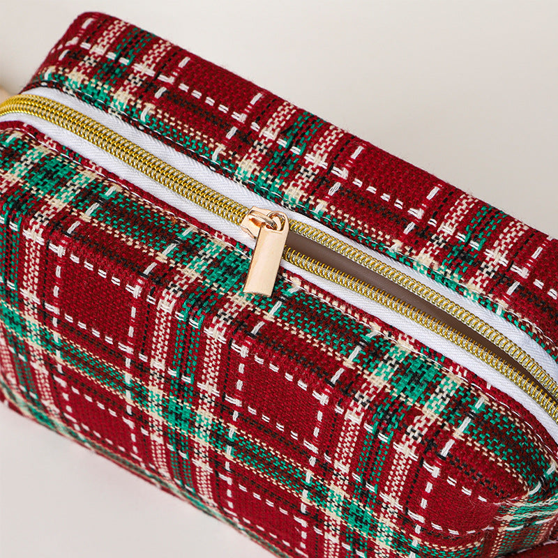 Vintage Christmas Plaid Snowflake Makeup Bag