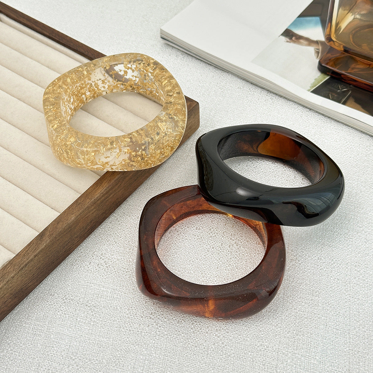 Vintage-Inspired Translucent Acrylic Geometric Bracelet