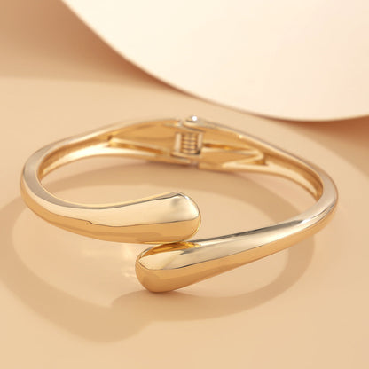 Trendy Irregular Alloy Bracelet Set with Unique Shaped Pearls
