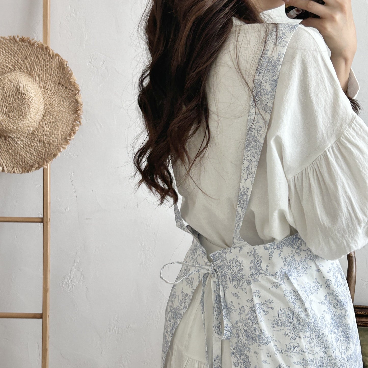 Apros - Blue Watercolor Apron, French &amp; Stylish