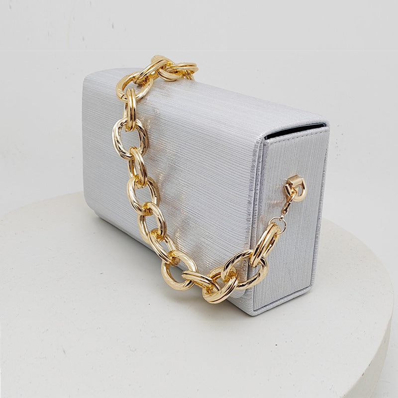 Chic Chain Shoulder Bag Stylish Small Tote