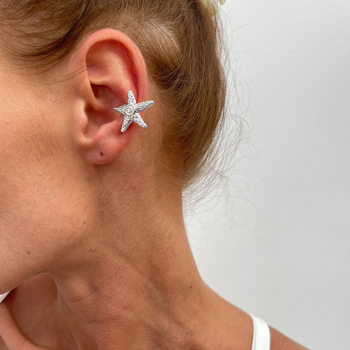 Sea Star Shell C-Shaped Earrings With Floral Design