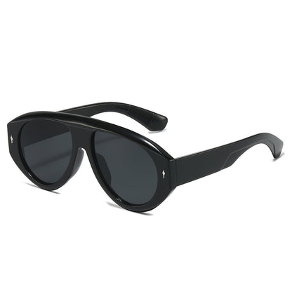 Pilot Style Oversized Sunglasses with Rivets