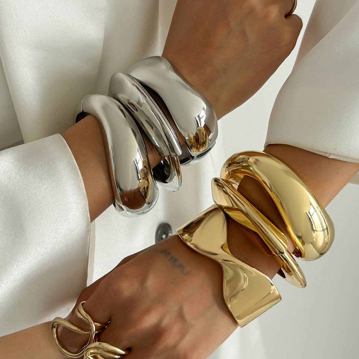 Unique Spring Bracelet Set Gold & Silver Alloy Jewelry