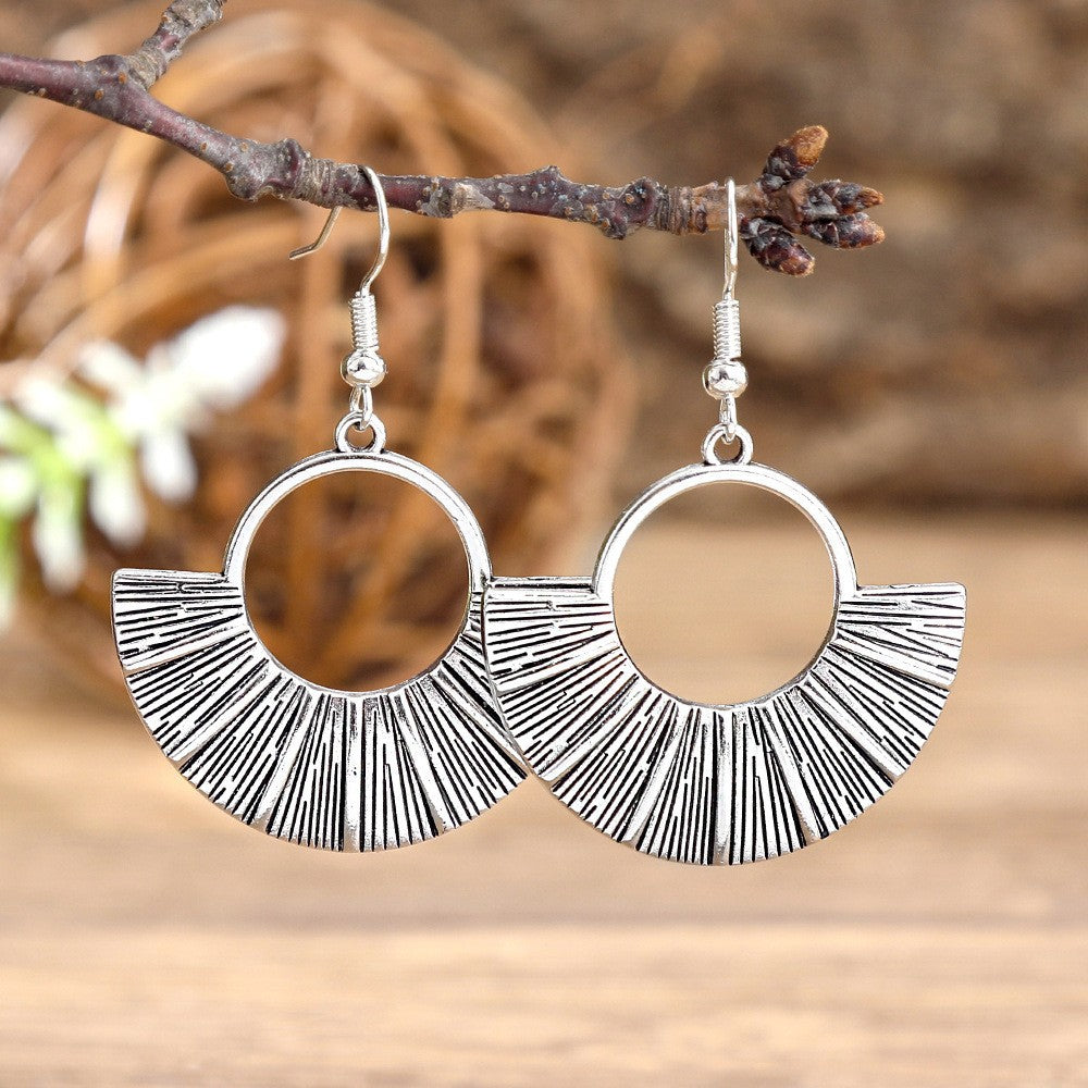 Vintage Hollow Circular Earrings Exaggerated Alloy Drop Earrings for Women