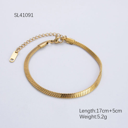 Wavy Titanium Steel Bracelet Luxurious 18K Gold Plated Women's Jewelry