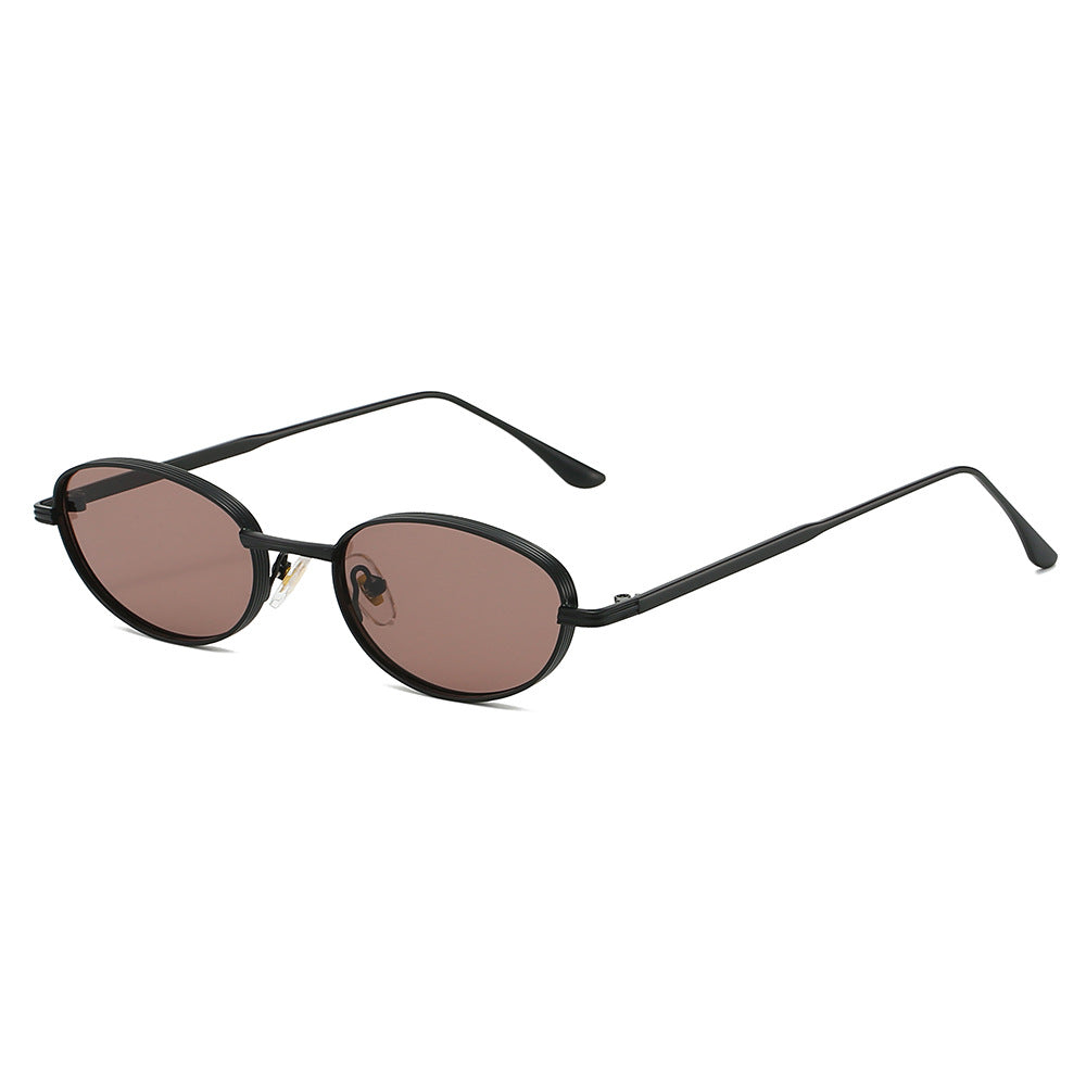 Oval Fashion Sunglasses with Metal Frame for Stylish Outfits