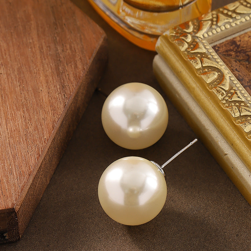 Fashionable Geometric Pearl Earrings With Sterling Silver Posts