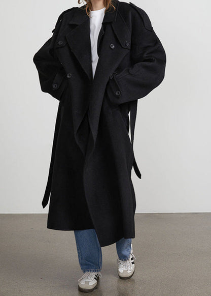 Classic Double Breasted Wool Overcoat With Tailored Fit