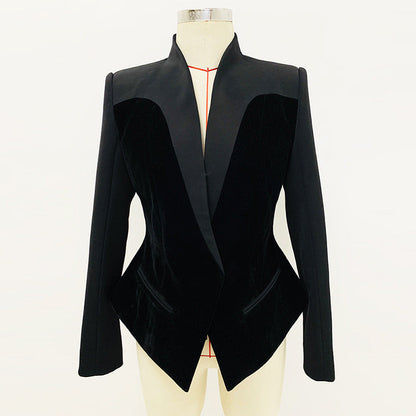Structured Velvet Blazer for Elegant Casual Wear