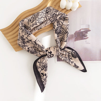 Scarvii - Floral Outline Pattern Square Scarf