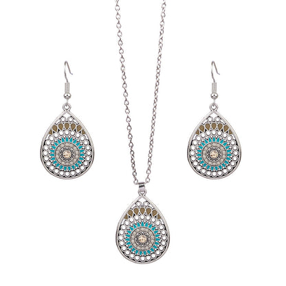 Turquoise Vintage Style Earrings Necklace Set