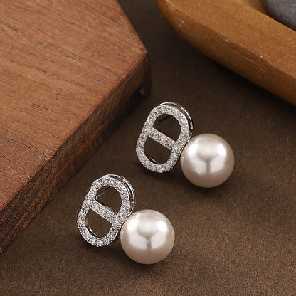 Stylish Zircon Letter Cd Pearl Earrings Simple Design With Silver Posts