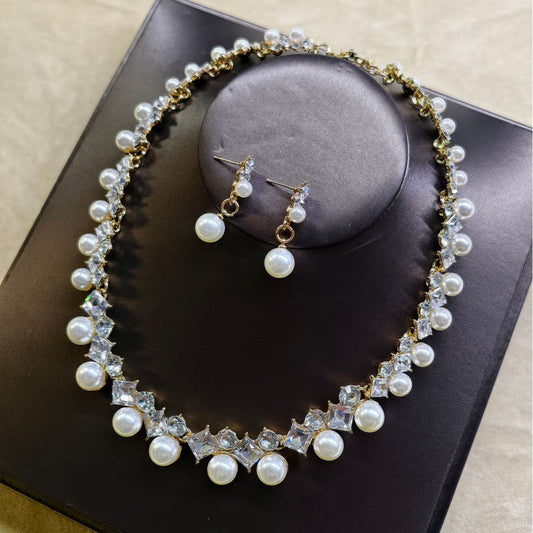 Trendy Pearl Gemstone Necklace Set for Women