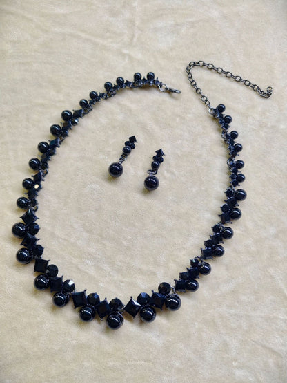 Trendy Pearl Gemstone Necklace Set for Women