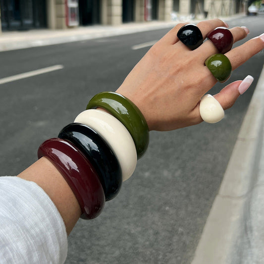 Elegant Resin Arc Bracelets And Acrylic Rings