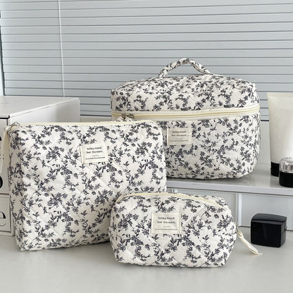 French Black And White Floral Makeup Bag Portable Travel Large Capacity Toiletry Organizer