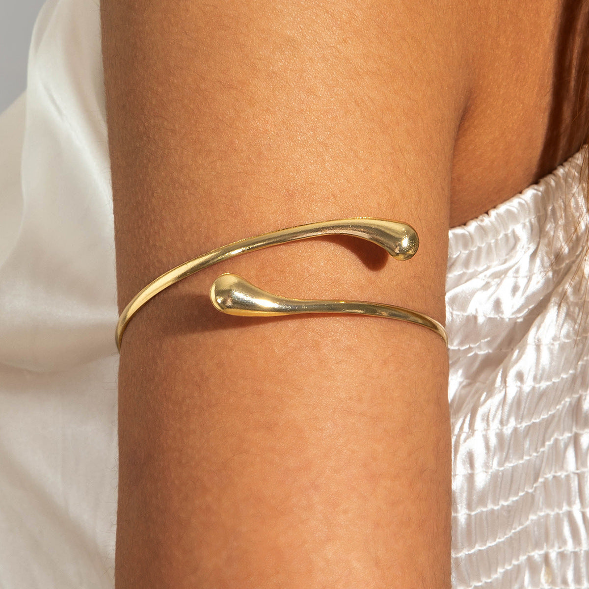 Starfish Open-Cuff Bracelet Chic Minimalist Design